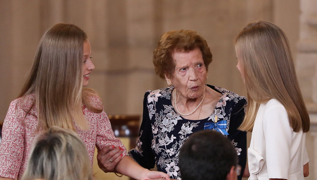 Fallece Clotilde Veniel, la voluntaria de 107 años a la que saludaron con cariño Leonor y Sofía