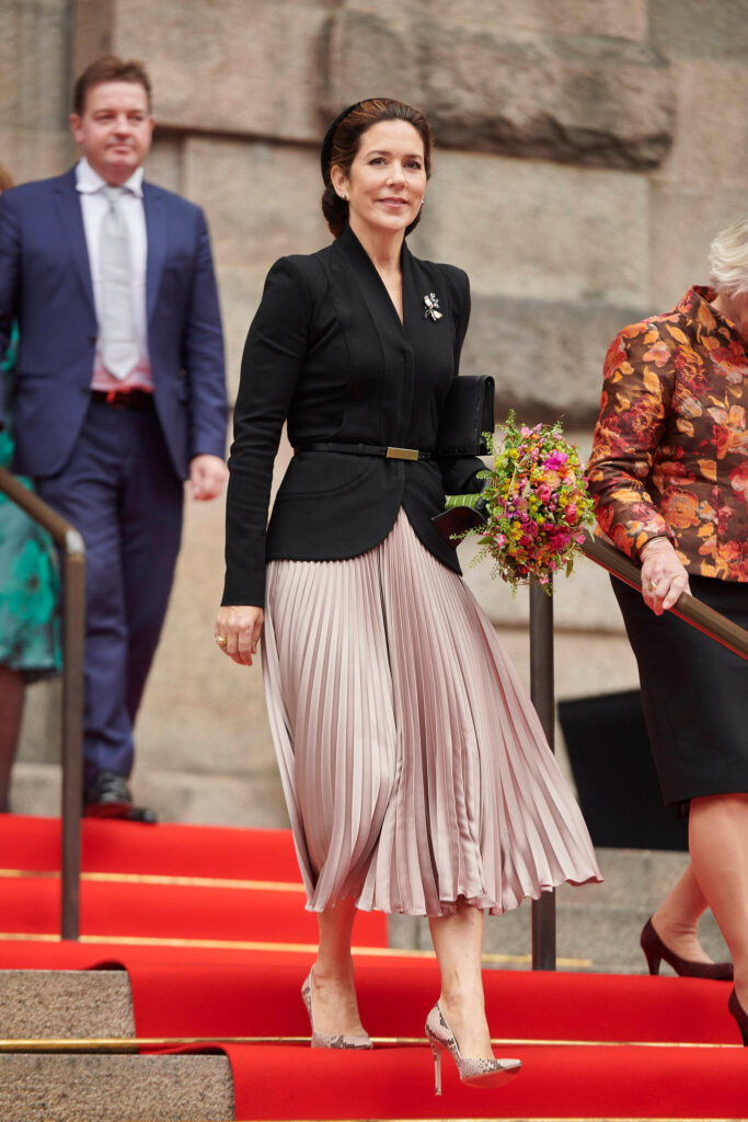 Maria de Dinamarca 683x1024 - La Reina de Dinamarca asiste a la inauguración de Folketing 2020