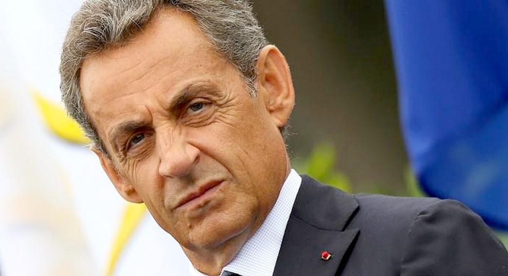 Nicolás Sarkozy condenado a tres años de prisión