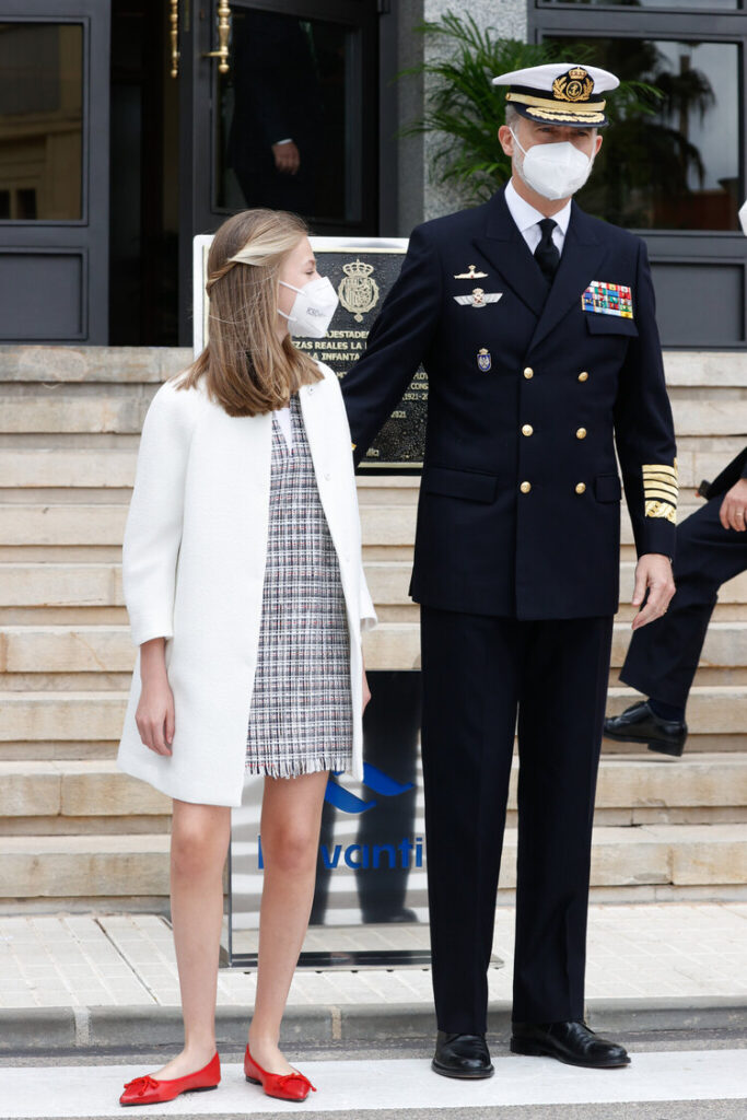 4Cartagena Queen Letizia and Princess Leonor and Princess Sofia and King Felipe at the floating ceremony of the new S-80 Spanish submarines at the port and naval city of Cartagena. Spanish Queen Letizia with Princess Leonor de Borbon during a visit to Navantia on occasion for inauguration of Submarine S 81 Isaac Peral in Cartagena on Thursday, 22 April 2021.