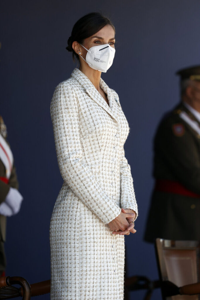 07-05-2021 Queen Letizia during the National Ensign, in the form of the Standard, to the Spanish Army Aviation Academy (ACAVIET) at the Coronel Mate base in Colmenar Viejo.  No Spain  © PPE/Thorton07-05-2021 Queen Letizia during the National Ensign, in the form of the Standard, to the Spanish Army Aviation Academy (ACAVIET) at the Coronel Mate base in Colmenar Viejo.  No Spain  © PPE/Thorton