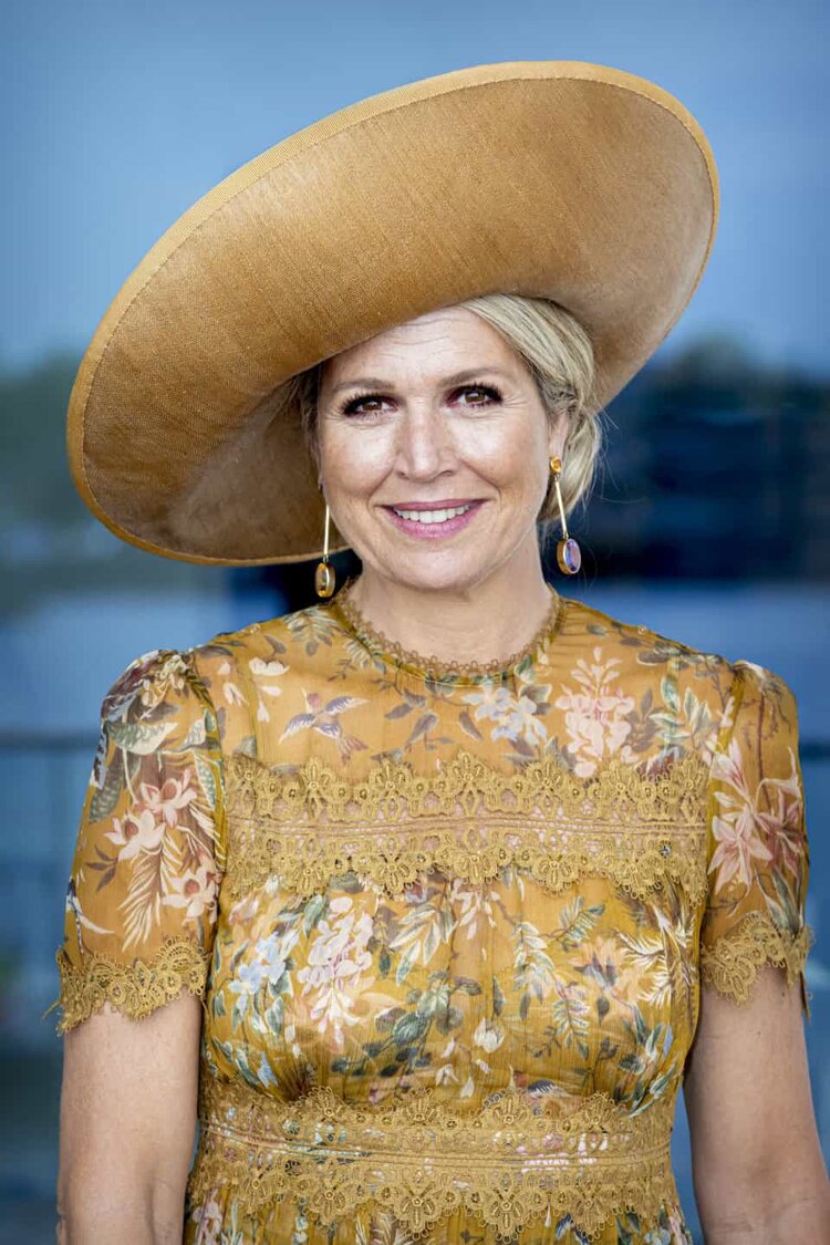 La-reina-Maxima-de-los-Paises-Bajos-visita-el-Museo-de-Cine-EYE-4