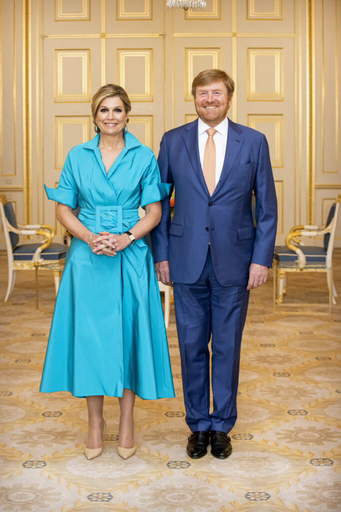 King Willem Alexander and Queen Maxima presents the Apples of Orange. The prizes went to three winners who are committed to psychologically vulnerable people, namely Ixta Noa, Vriendendiensten and the Expertise Center Education Care Saba.