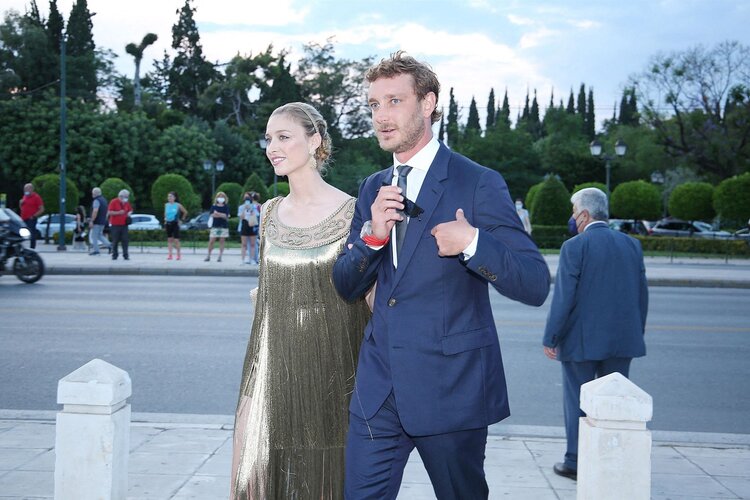 Pierre y Beatrice Casiraghi asisten al espectáculo Dior Cruise 2022 en Atenas