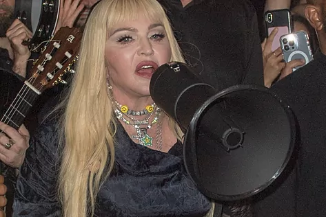 Madonna aparece irreconocible en Nueva York