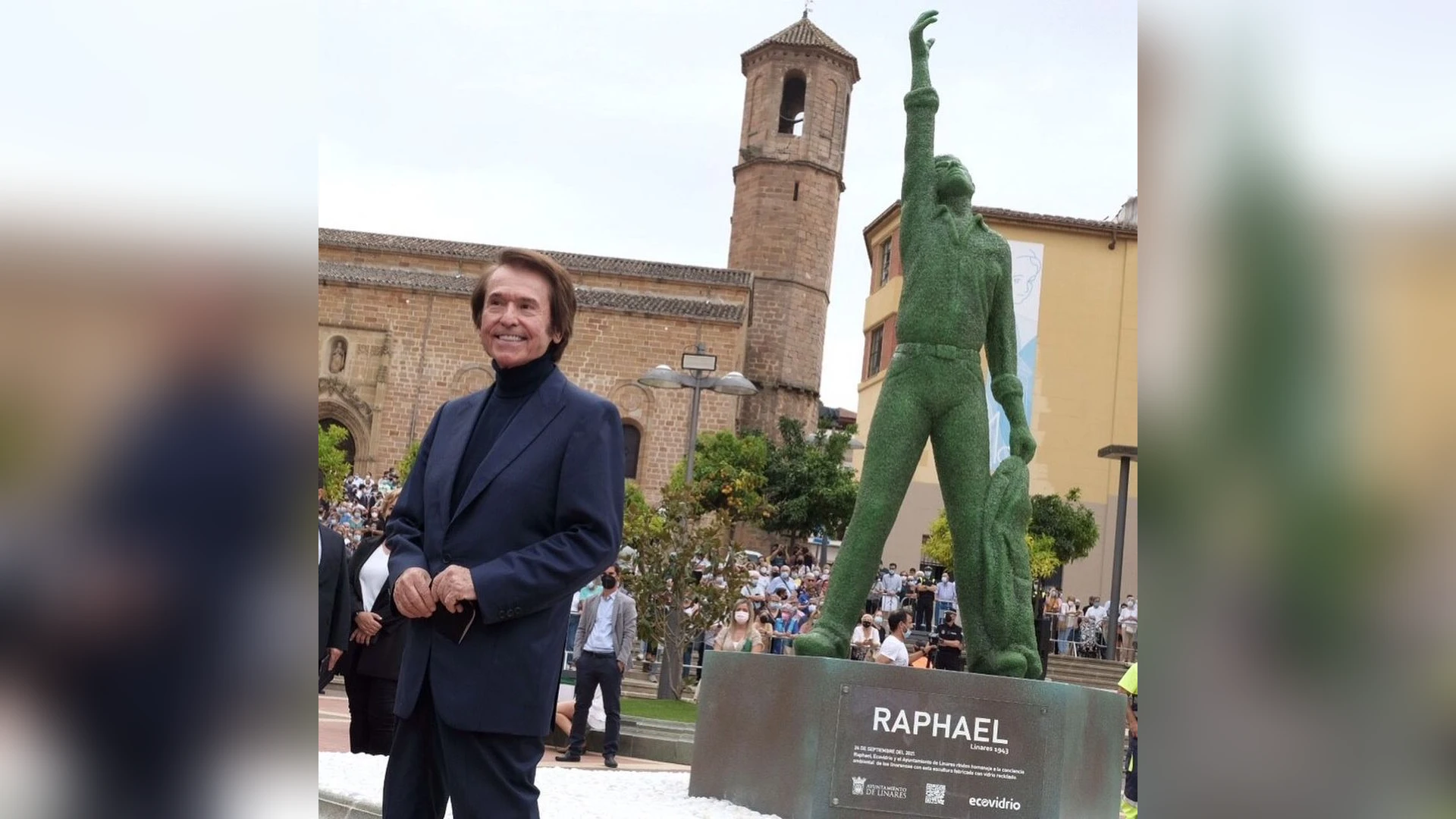 Raphael, eterno en Linares