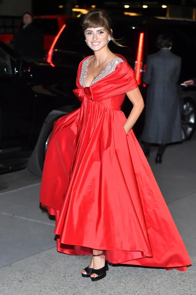 Penelope Cruz homenajeada en Nueva York 0004 683x1024 - Penélope Cruz homenajeada en Nueva York