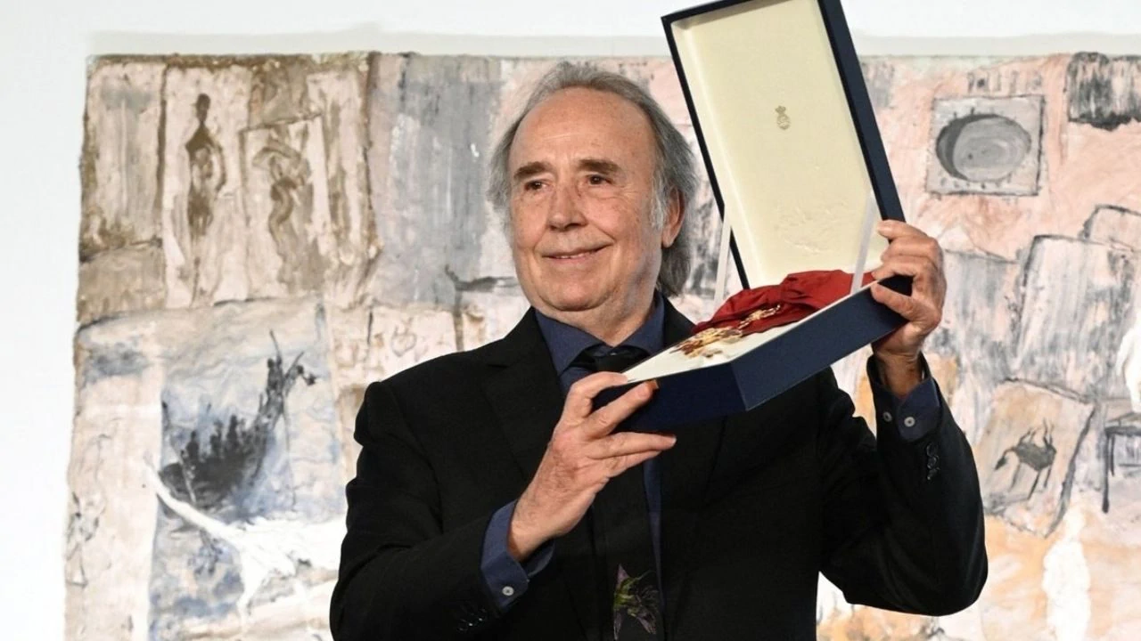 Joan Manuel Serrat premiado por toda su carrera