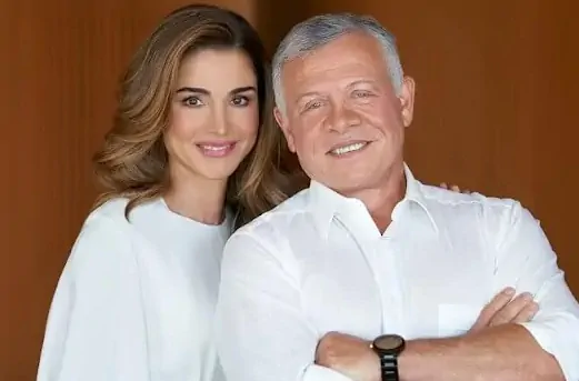 La doble felicitación de Rania de Jordania