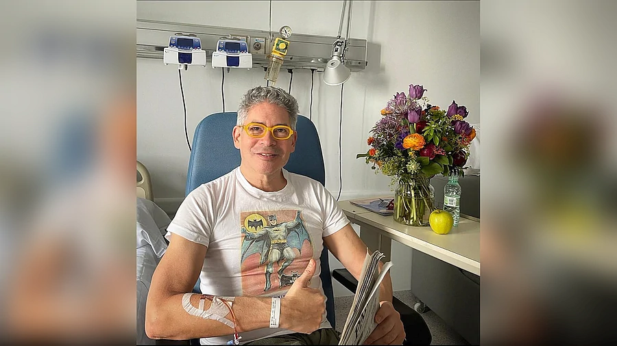 Boris Izaguirre se recupera de la operación por «riesgo cardiovascular»