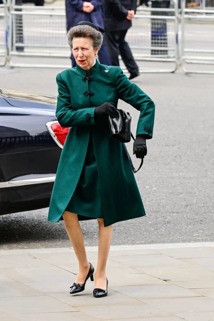 La Princesa Real asiste al Servicio Conmemorativo del Duque de EdimburgoLa princesa Ana, la princesa real y su esposo, Sir Timothy Laurence, asisten al servicio conmemorativo del duque de Edimburgo en la Abadía de Westminster el 29 de marzo de 2022 en Londres, Inglaterra.
