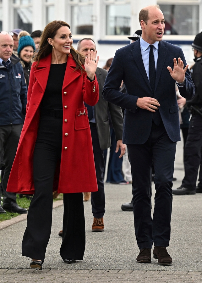 El Principe y la Princesa de Gales visitan Gales 01 - La visita del Príncipe y la Princesa de Gales al norte de Gales