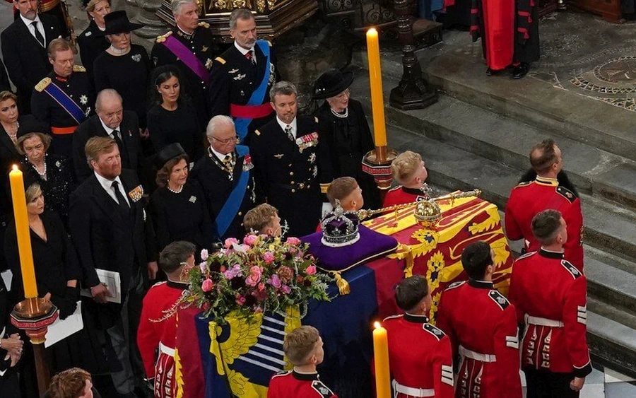 El funeral de estado de la reina Isabel II 009 - El funeral de estado de la reina Isabel II en la Abadía de Westminster