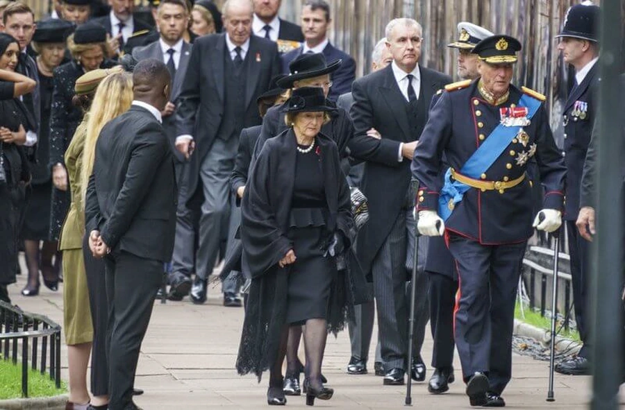 El funeral de estado de la reina Isabel II 018 - El funeral de estado de la reina Isabel II en la Abadía de Westminster
