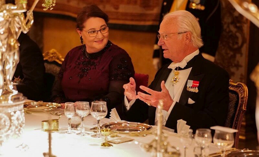 El rey sueco Carl Gustaf fue anfitrion de la Cena de Representantes de 2022 1 - La princesa heredera Victoria asiste a representaciones middag