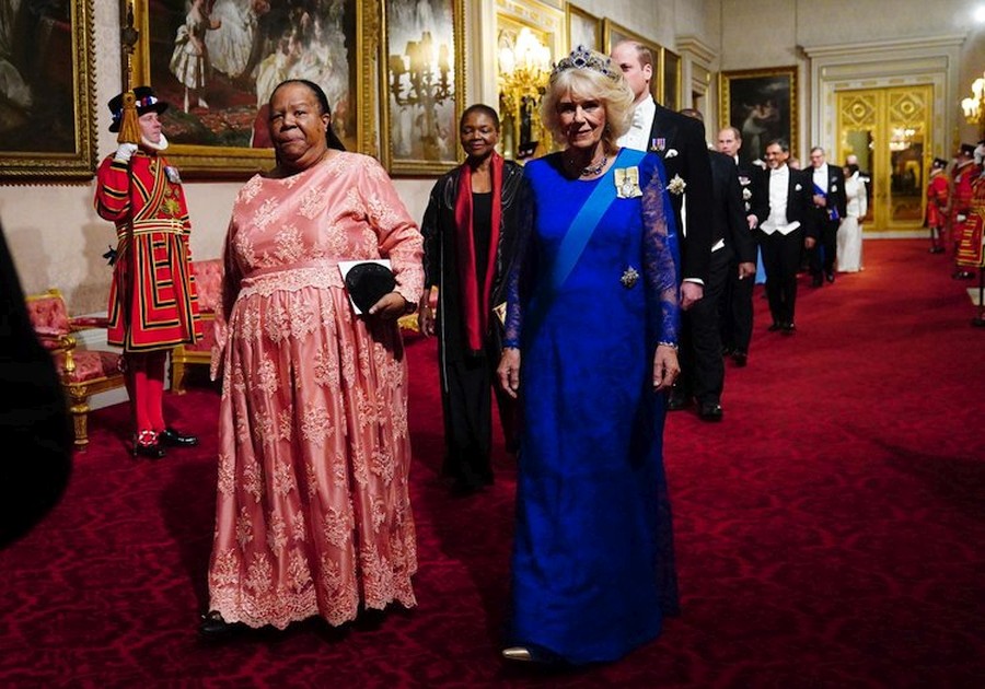 El rey y la reina del Reino Unido organizan el banquete de estado en honor al presidente de Sudafrica 6 - Los reyes del Reino Unido organizan el banquete de estado en honor al presidente de Sudáfrica