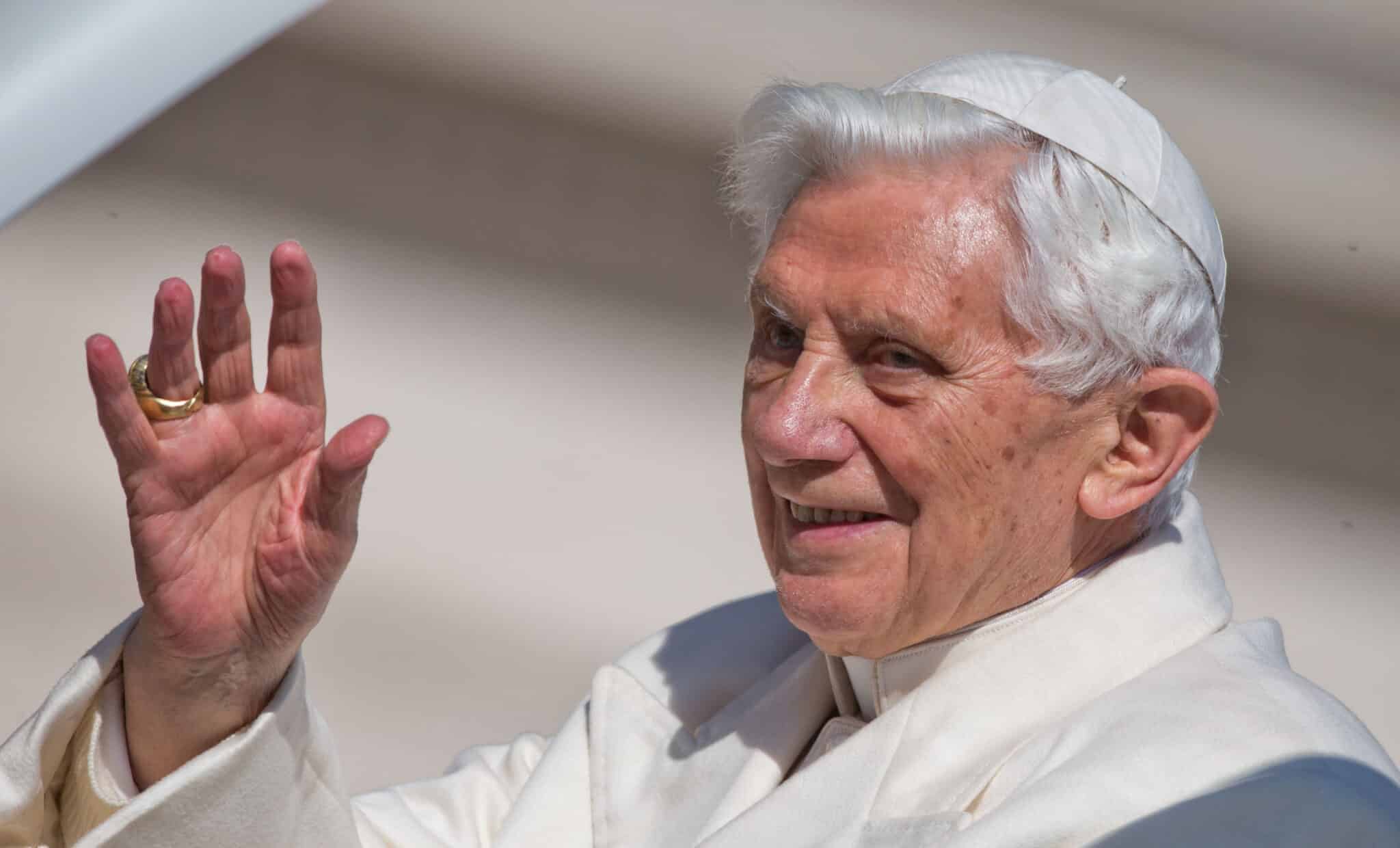 Adiós al Papa Benedicto XVI