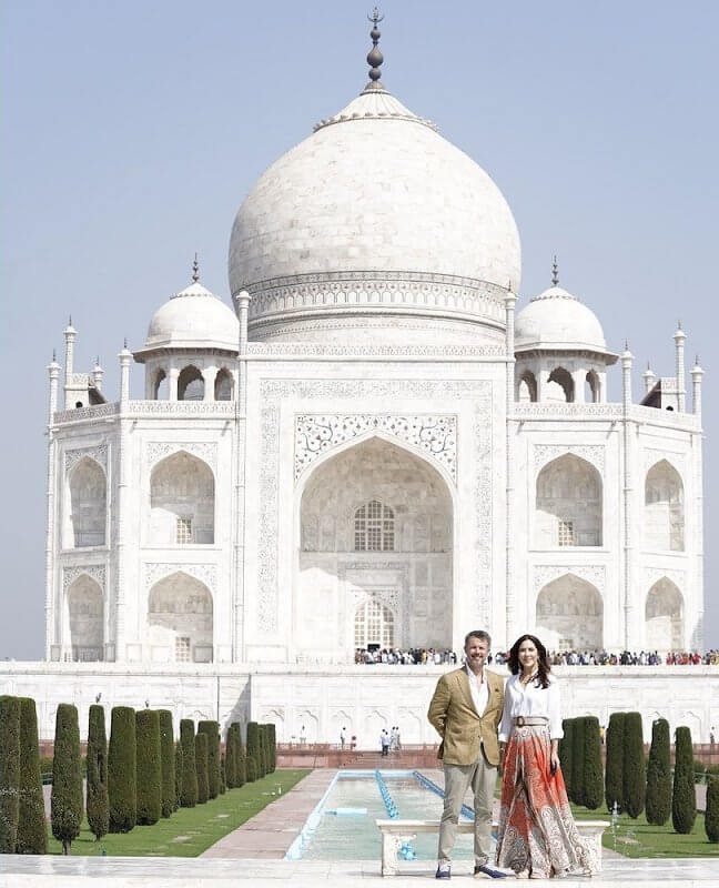 Los principes herederos de Dinamarca 03 - Los príncipes herederos de Dinamarca visitaron el Taj Mahal en Agra