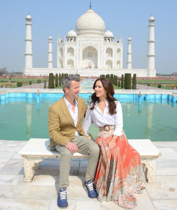 Los principes herederos de Dinamarca 05 - Los príncipes herederos de Dinamarca visitaron el Taj Mahal en Agra