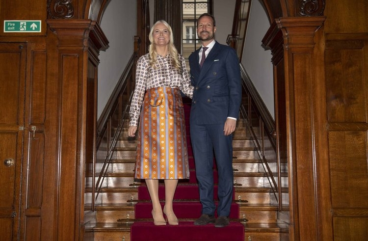 El Principe Heredero y la Princesa Heredera de Noruega visitan la Embajada de Noruega en Londres 3 - Los príncipes herederos de Noruega visitan el Reino Unido
