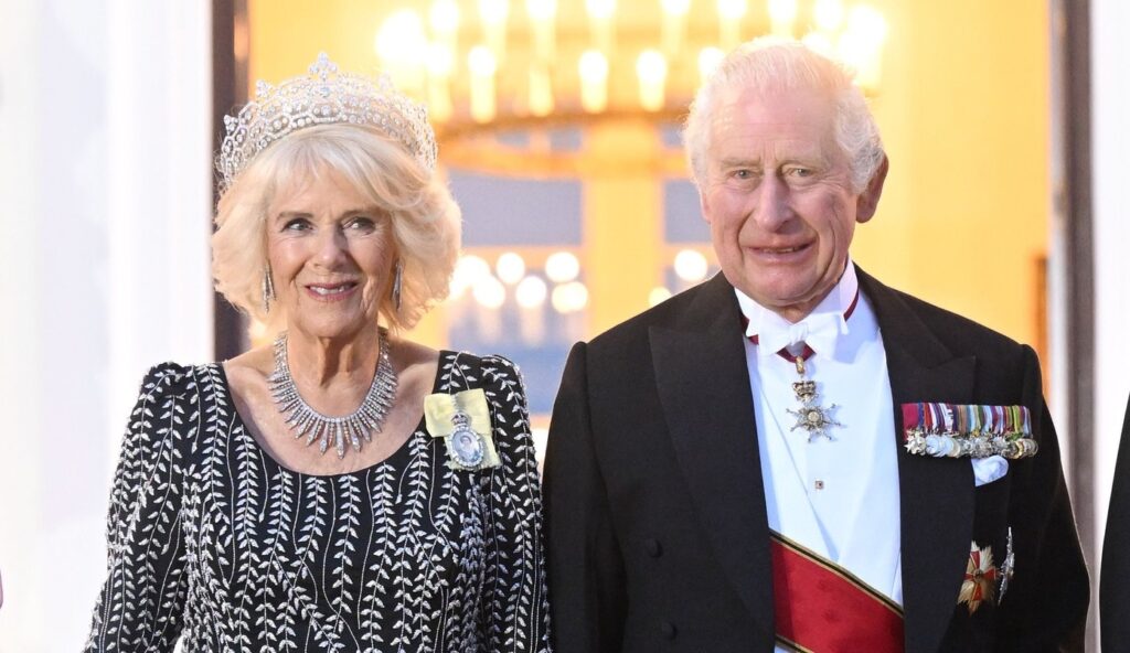 El Rey y la Reina del Reino Unido asisten al Banquete de Estado en Berlín