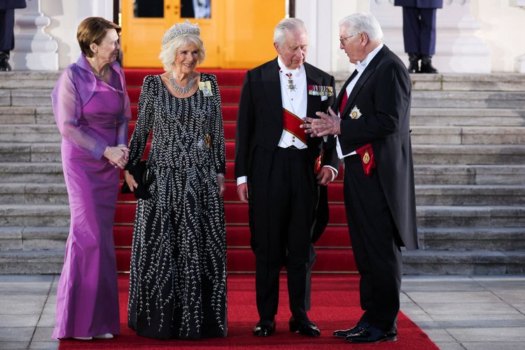 reyes de inglaterra visita a alemania03 - El Rey y la Reina del Reino Unido asisten al Banquete de Estado en Berlín