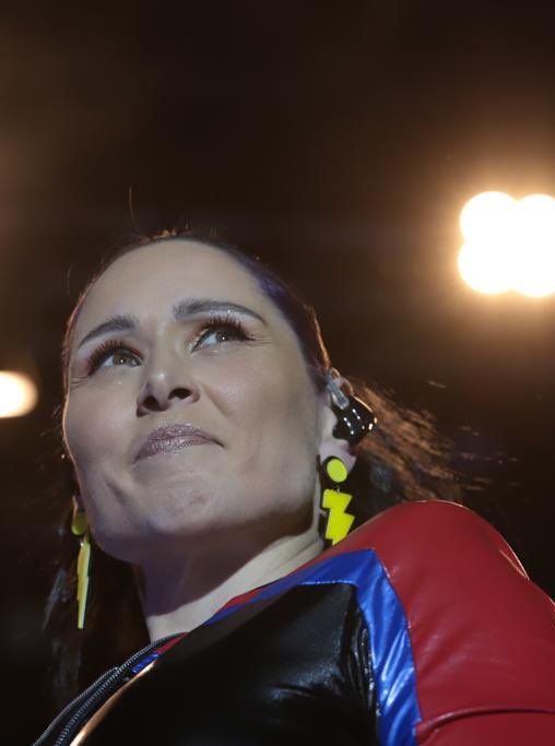 rosa lopez desafinada - ¡Escándalo en la preparty de Eurovisión! Rosa López destroza canciones y enfurece al público