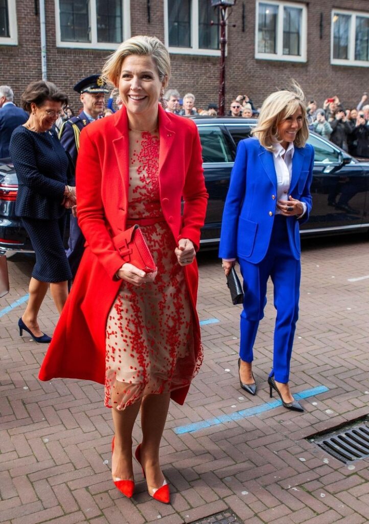 La Reina Maxima y la Primera Dama de Francia visitan la Casa de Ana Frank4 722x1024 - La Reina Máxima y la Primera Dama de Francia visitan la Casa de Ana Frank