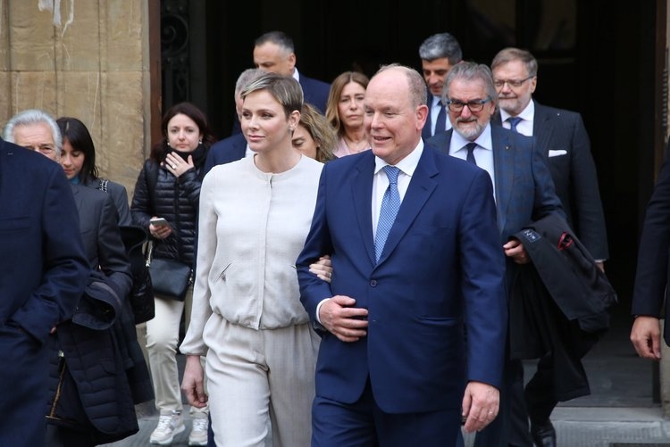 Los príncipes de Mónaco visitan el Consulado de Mónaco en Florencia