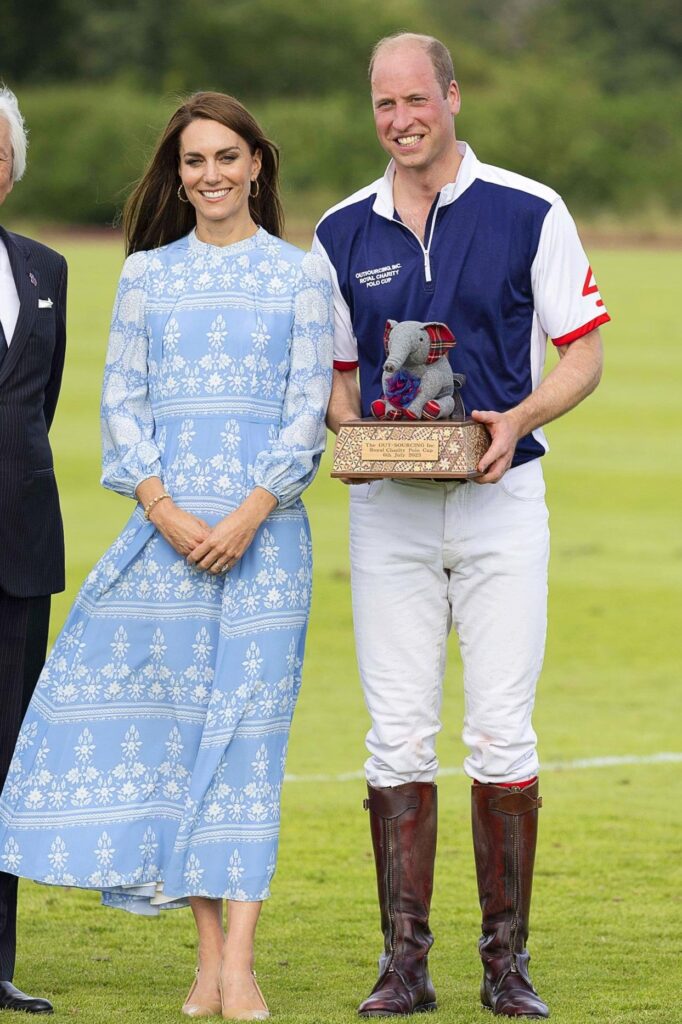 La Princesa de Gales asiste a la Royal Charity Polo Cup de Out Sourcing Inc. 2023 01 682x1024 - La Princesa de Gales asiste a la Royal Charity Polo Cup de Out-Sourcing Inc. 2023