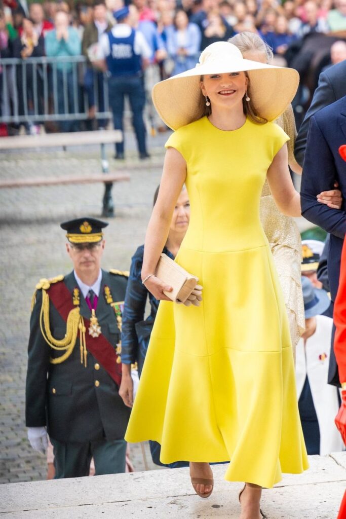 La princesa Elisabeth asiste al Dia Nacional 2023 Te Deum 1 683x1024 - Los reyes de los belgas asisten al Día Nacional 2023