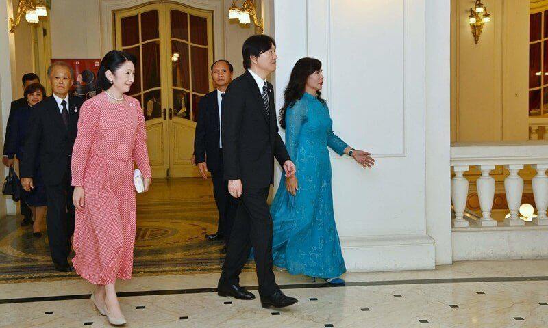 Visita oficial de la pareja de principes herederos de Japon a Vietnam 1 - Visita oficial de los príncipes herederos de Japón a Vietnam