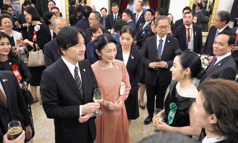Visita oficial de los príncipes herederos de Japón a Vietnam
