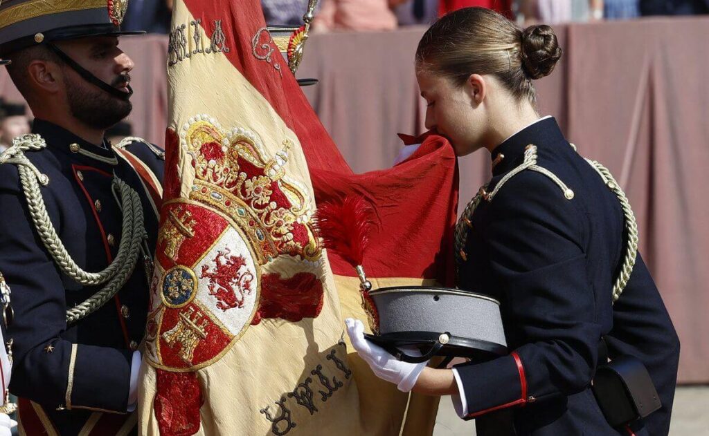 Jura de bandera de la princesa LEONOR 10 1024x631 - La Emotiva Jura de Bandera de la Princesa Leonor