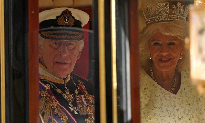 El rey Carlos III 01 - El rey Carlos III de Inglaterra inauguró oficialmente la sesión 2023-24 del Parlamento del Reino Unido