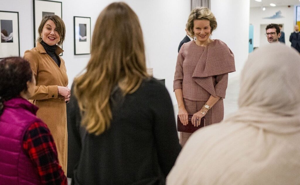 El curador de la exposición presenta las obras de Dieric Bouts a la reina Mathilde de Bélgica este 19 de diciembre de 2023