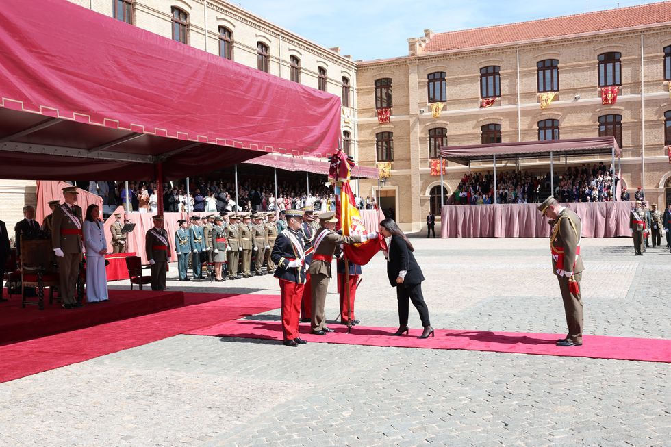 Felipe VI vuelve a jurar bandera08 - Felipe VI vuelve a jurar bandera