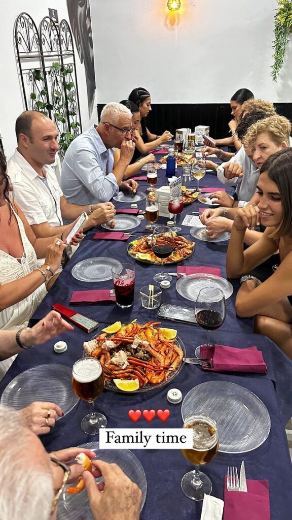 456587198 492486593502210 65278389202133328 n 576x1024 - Sofía Suescun Encuentra Tranquilidad en Jaén Tras la Polémica con Maite Galdeano