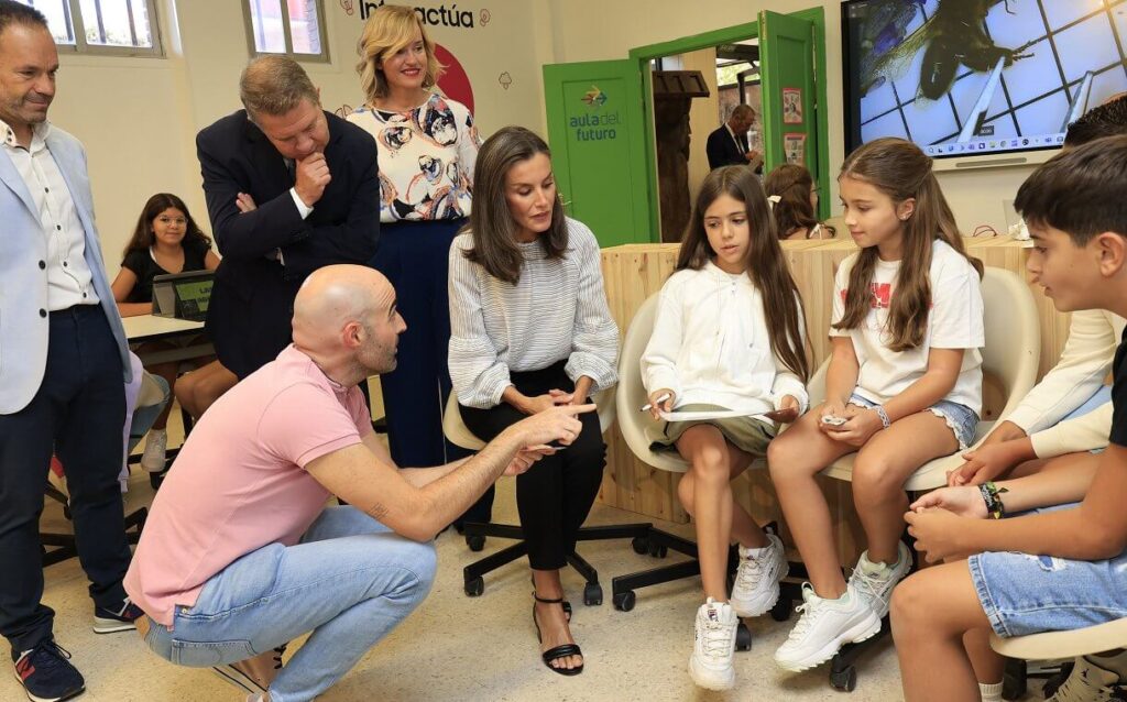 2025 5 1024x638 - La Reina Letizia preside la inauguración del curso escolar 2024/2025 en Azuqueca de Henares