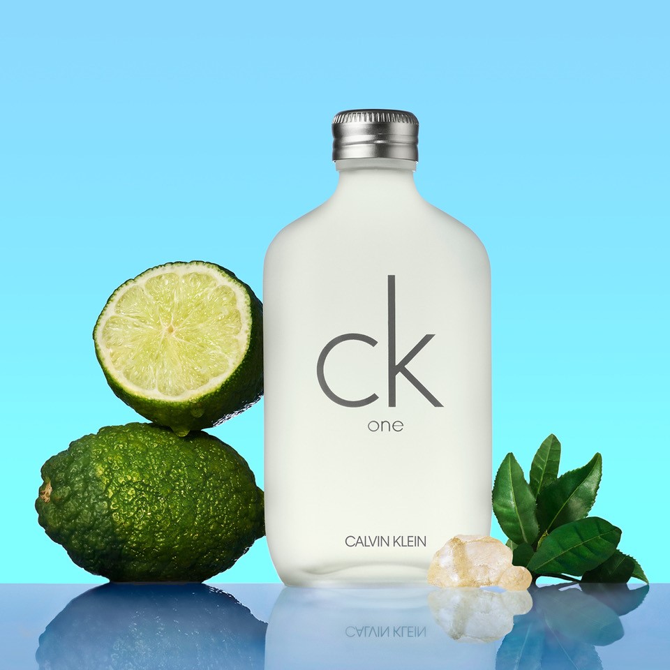 CK One de Calvin Klein - Los 11 Perfumes más Vendidos para el Verano en España