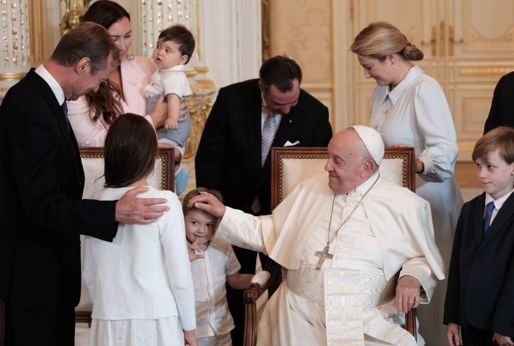 El Gran Duque Enrique y la Gran Duquesa Maria Teresa de Luxemburgo reciben al Papa Francisco en una historica visita 8 1024x689 - El Gran Duque Enrique y la Gran Duquesa María Teresa de Luxemburgo reciben al Papa Francisco en una histórica visita