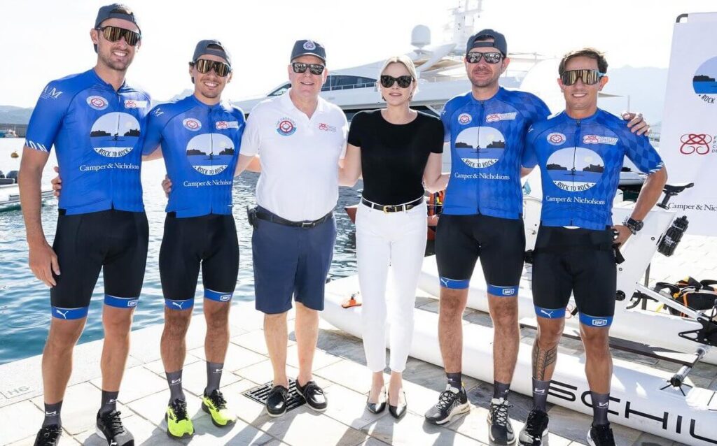 El Principe Alberto y la Princesa Charlene asisten al inicio de la carrera de bicicletas acuaticas en Calvi 2 1024x638 - El Príncipe Alberto y la Princesa Charlene asisten al inicio de la carrera de bicicletas acuáticas en Calvi