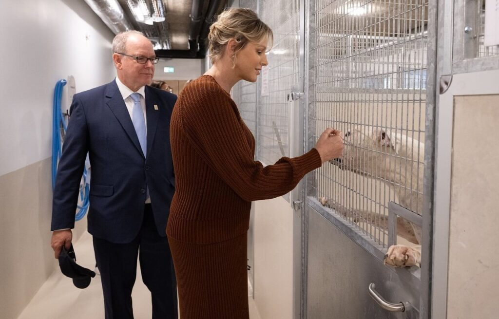 El Principe Alberto y la Princesa Charlene asistieron a una inauguracion oficial en Peille 5 1024x655 - La presencia del Príncipe Alberto y la Princesa Charlene en una inauguración oficial en Peille