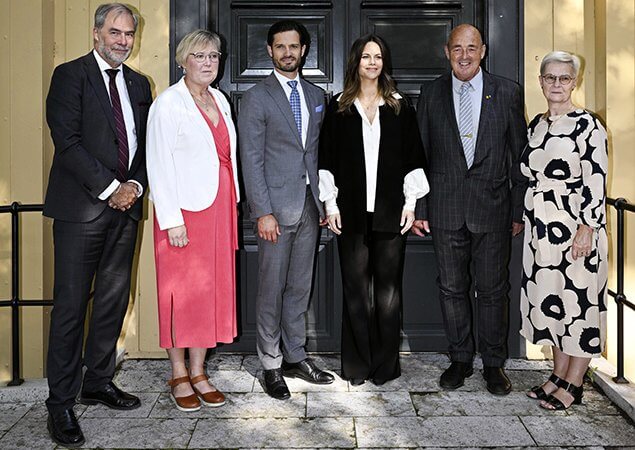 El Principe Carlos Felipe y la Princesa Sofia visitan Karlstad en Varmland 7 - El Príncipe Carlos Felipe y la Princesa Sofía visitan Karlstad en Värmland: Un enfoque en la resiliencia y la sostenibilidad