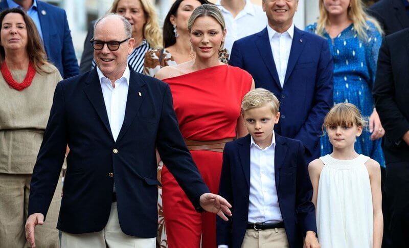 El príncipe Alberto, la princesa Charlene y sus hijos asisten al picnic de Mónaco 2024