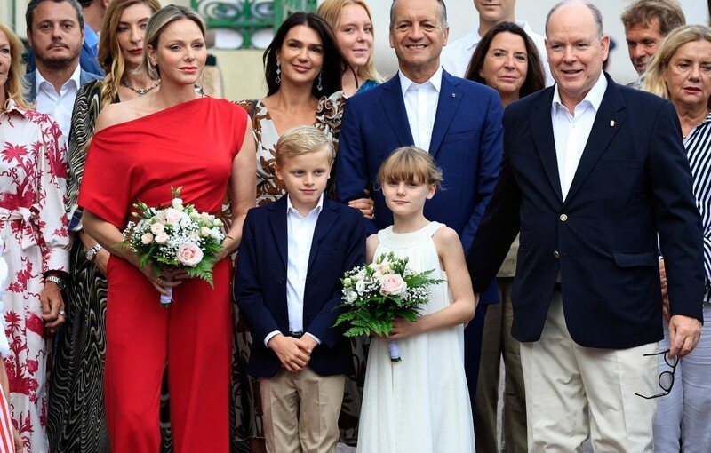 El principe Alberto la princesa Charlene y sus hijos asisten al picnic de Monaco 2024 5 - El Príncipe Alberto, la Princesa Charlene y sus hijos asisten al picnic de Mónaco 2024