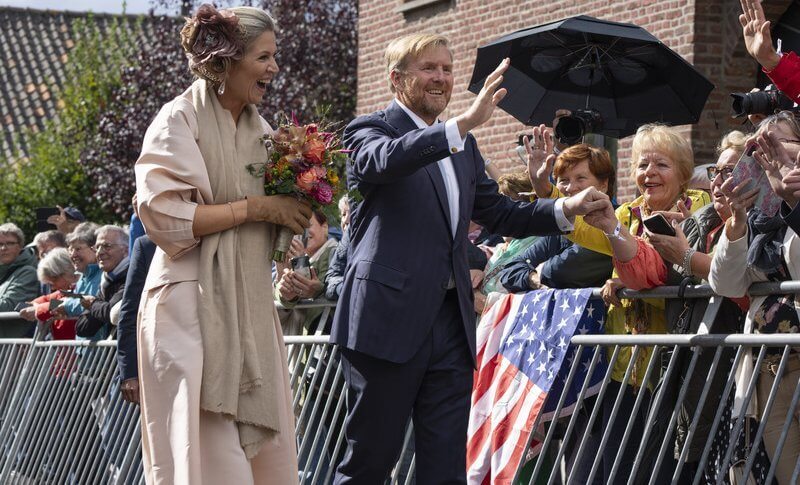 El rey y la reina holandeses asisten al 80 aniversario de la liberacion de Mesch 1 - Los reyes de los Paises Bajos conmemoran el 80 aniversario de la liberación de Mesch