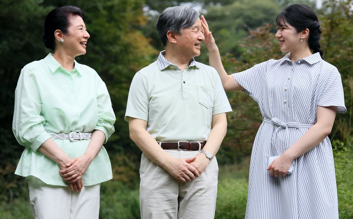 La Familia Imperial de Japón llega a la Villa Imperial de Nasu para pasar las vacaciones