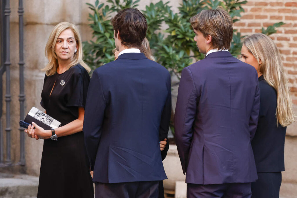 La Familia Real Espanola unida en el funeral por Juan Gomez Acebo 2 1024x683 - La Familia Real Española, unida en el funeral por Juan Gómez-Acebo