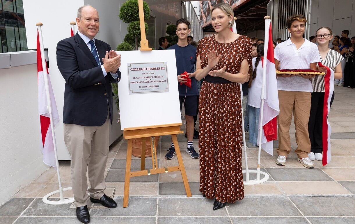 La Princesa Charlene y el Príncipe Alberto inauguran oficialmente el nuevo Colegio Carlos III